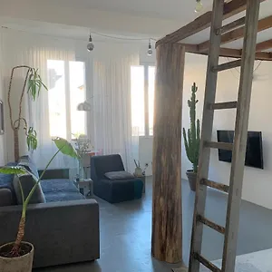 https://the-nest-marseille.fr-provencehotel.com