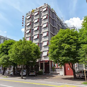 Park Meuble 3*, Como Italy