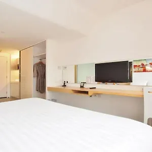 4* Hotel 60 West