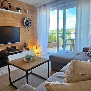 https://charmant-t2-calme-20-min-a-pieds-de-la-plage.fr-provencehotel.com