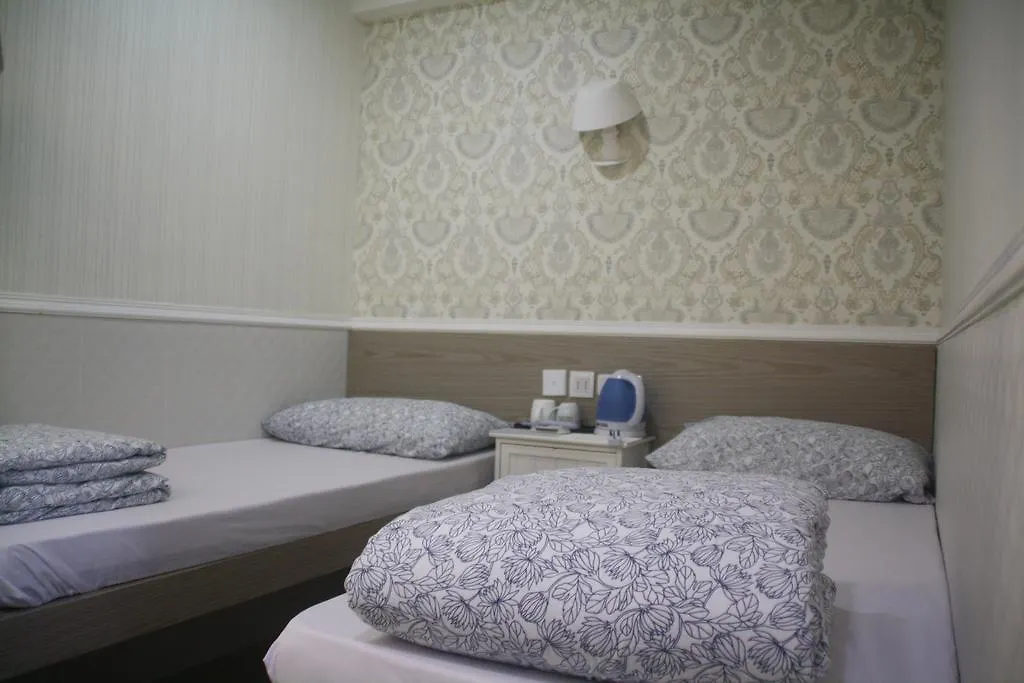 K & B Hostel Hong Kong